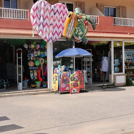 Hyères, La Bergerie, Au Grand Sud Appartement *